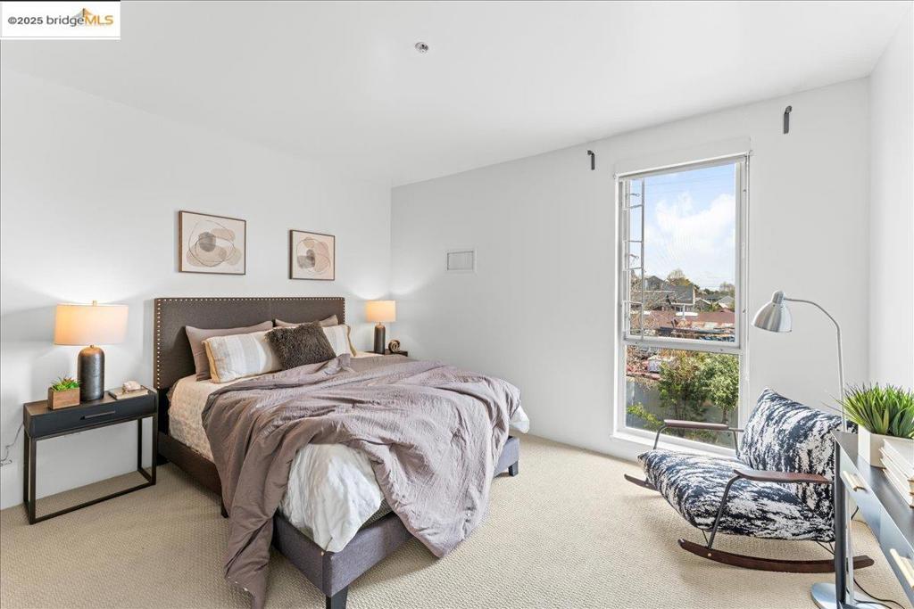 WEST OAK - Residential