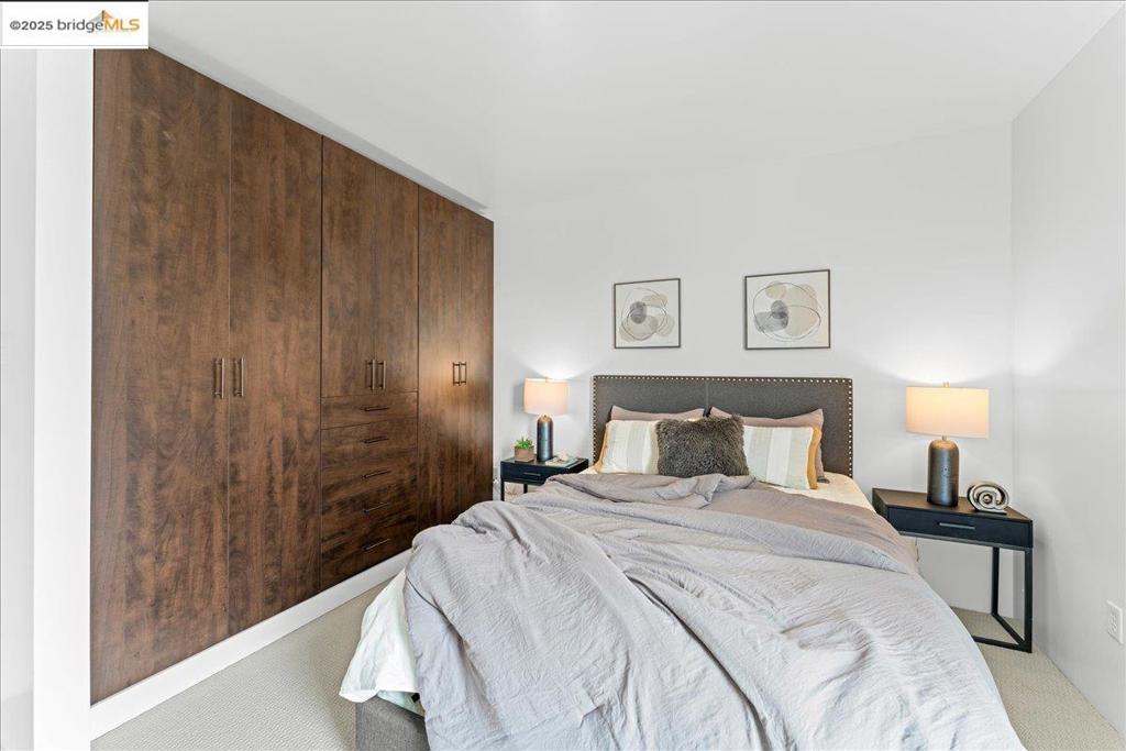 WEST OAK - Residential