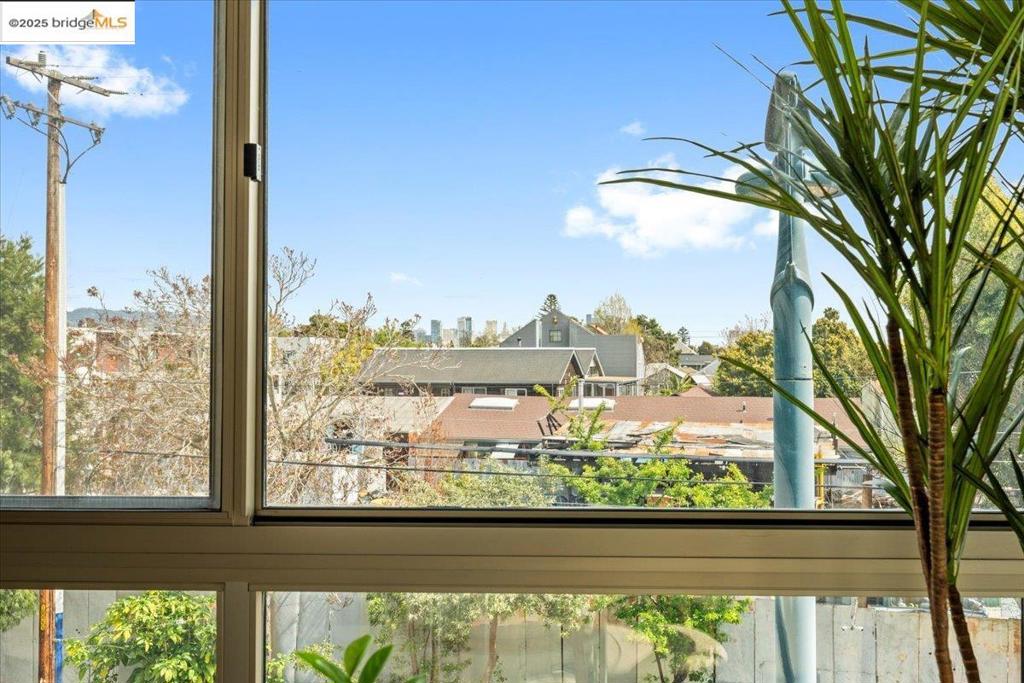 WEST OAK - Residential