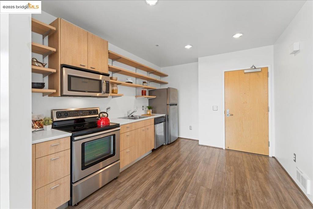 WEST OAK - Residential