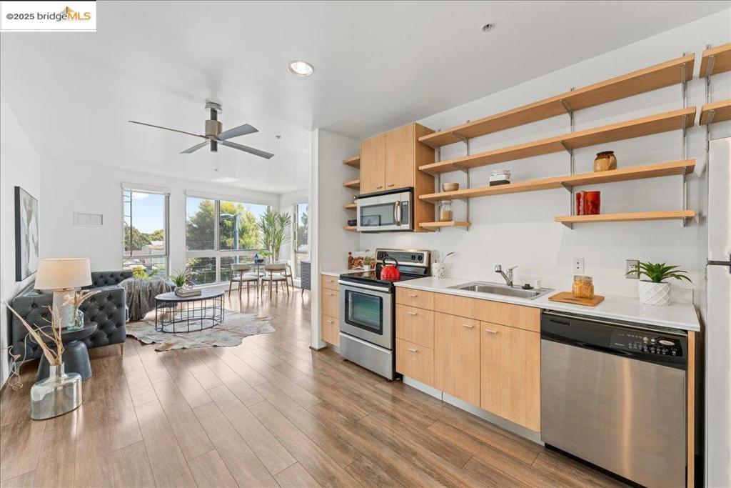 WEST OAK - Residential