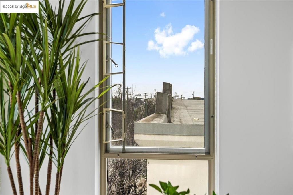 WEST OAK - Residential