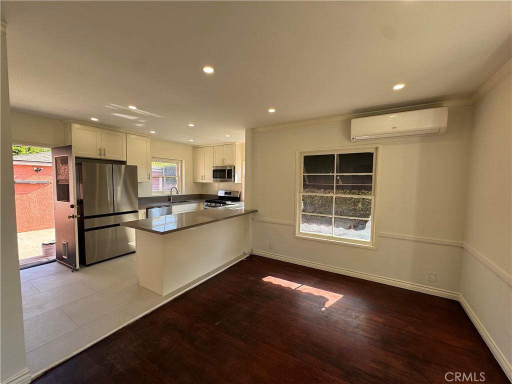 Alamitos Heights (AH) - Residential