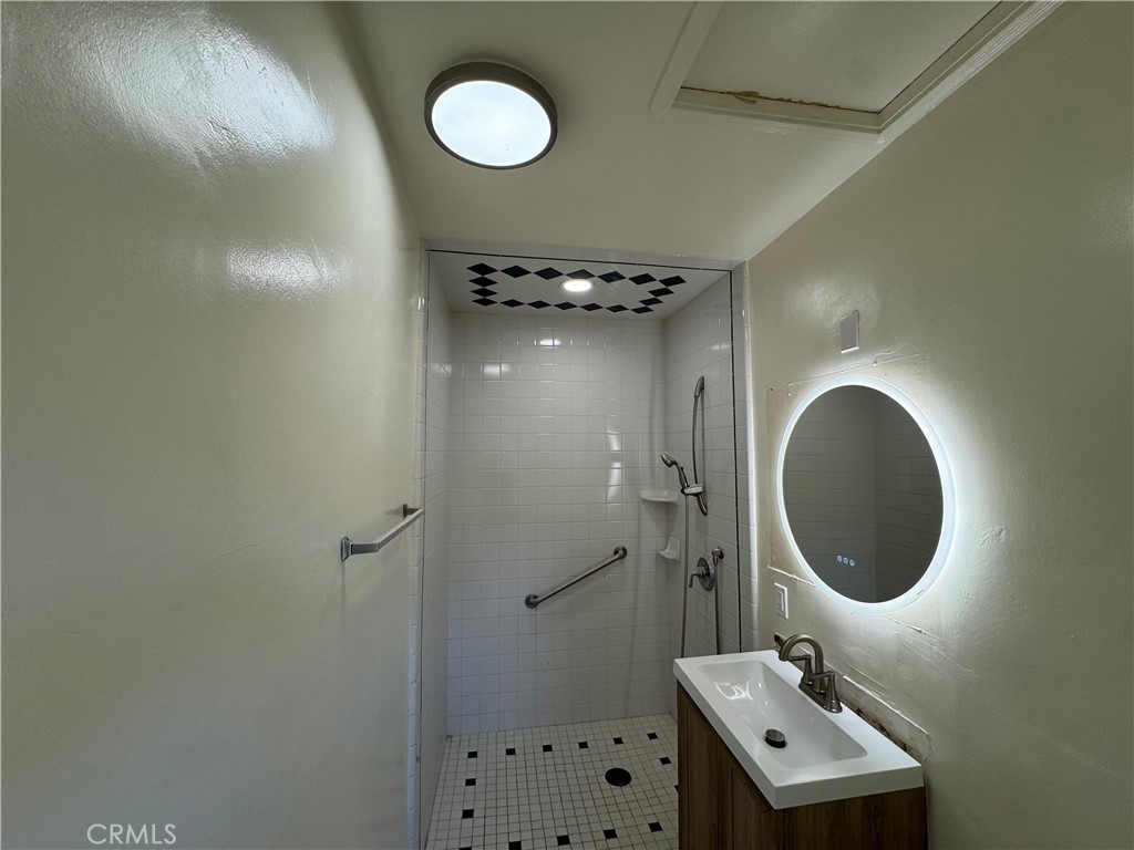 Alamitos Heights (AH) - Residential