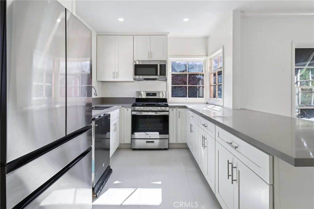 Alamitos Heights (AH) - Residential