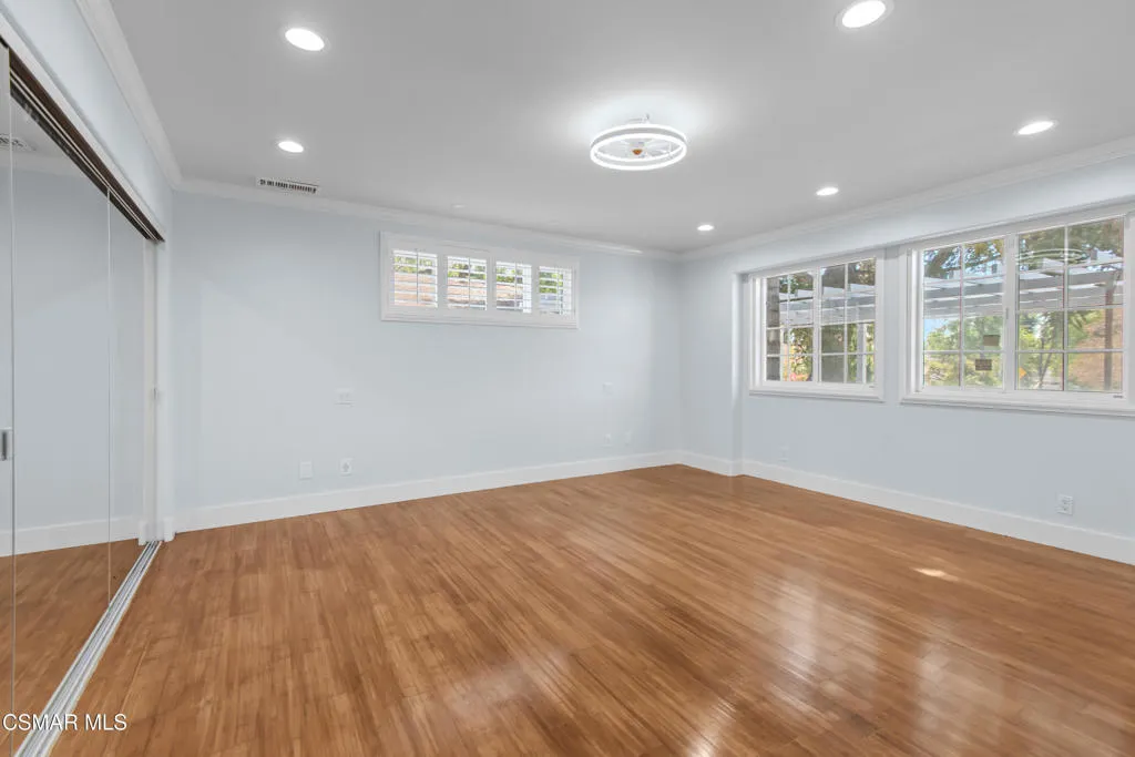 West Hills, California 91304, United States, 7 Bedrooms Bedrooms, ,8 BathroomsBathrooms,Residential,Active,90142