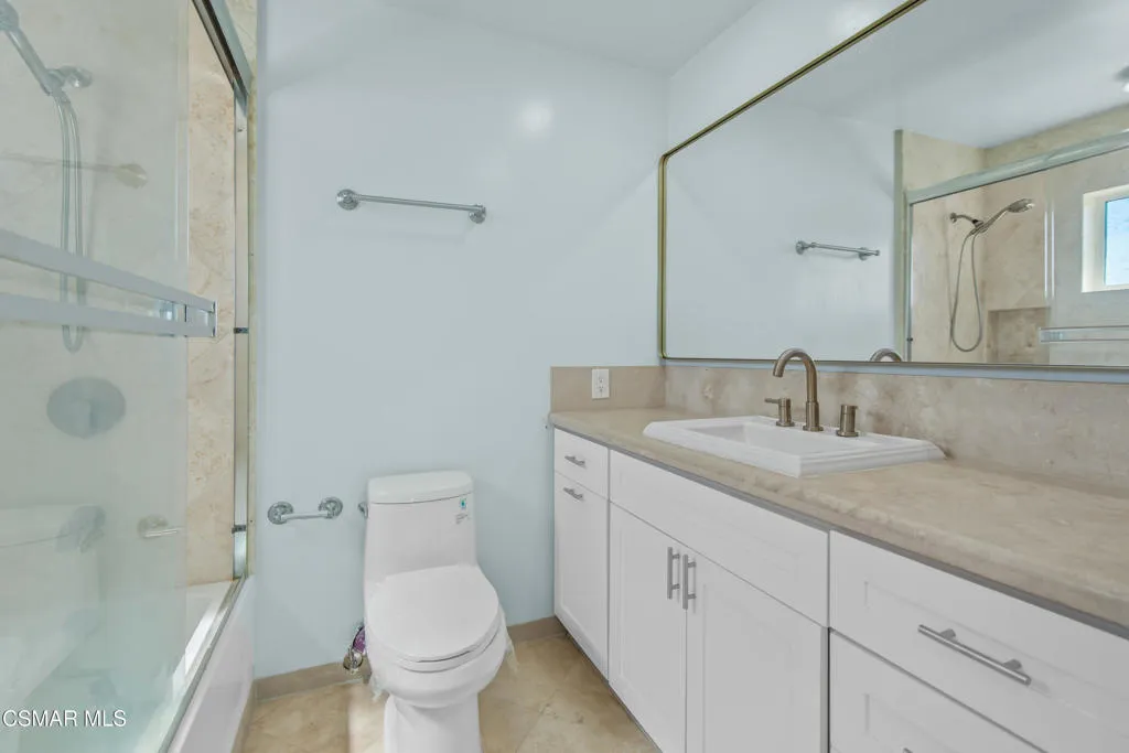 West Hills, California 91304, United States, 7 Bedrooms Bedrooms, ,8 BathroomsBathrooms,Residential,Active,90142