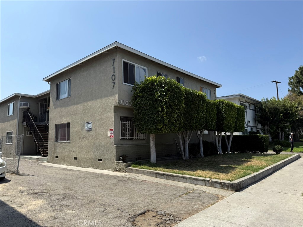 Properties 1 7107 Coldwater Canyon Avenue