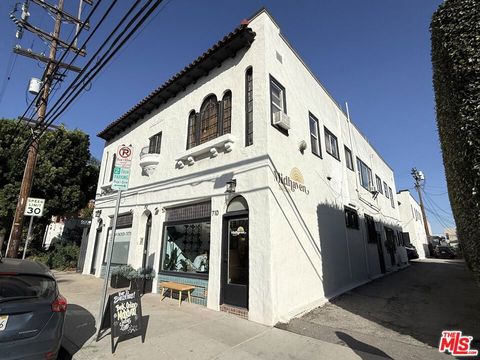 Photo of 710 N Van Ness Avenue, Los Angeles, CA 90038 (MLS # 26669915)