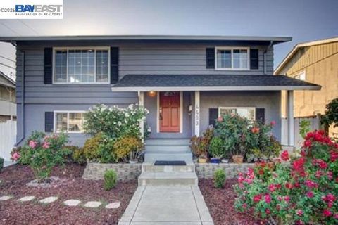 Photo of 4403 Amador RD, Fremont, CA 94538 (MLS # 41133933)