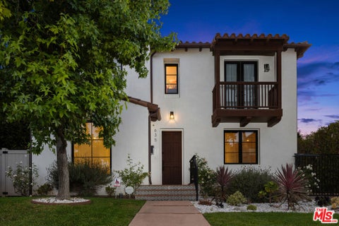 Photo of 635 Seward Street, Los Angeles, CA 90004 (MLS # 26864519)