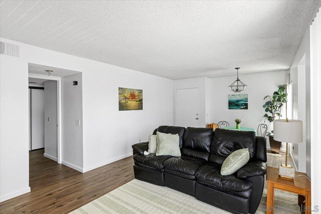 868 S Rancho Santa Fe A