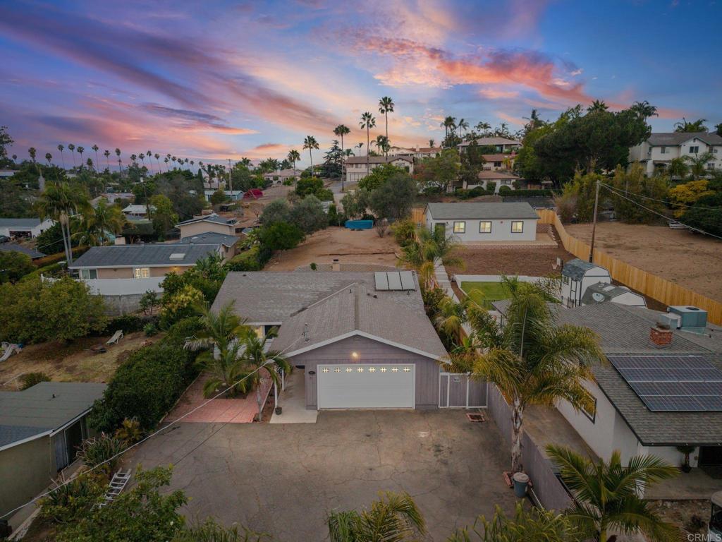 267 Hannalei Dr DR, Vista CA 92083