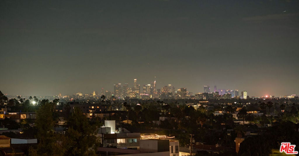 8420 Sunset Boulevard 602