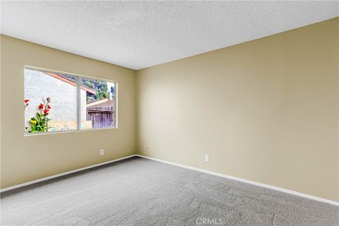 Tiny photo for 6348 Swallow St, Ventura, CA 93003 (MLS # SR26044320)