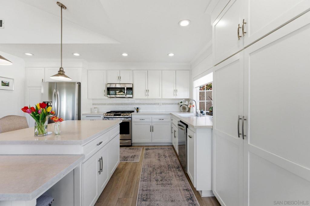 17663 Caminito Hercuba