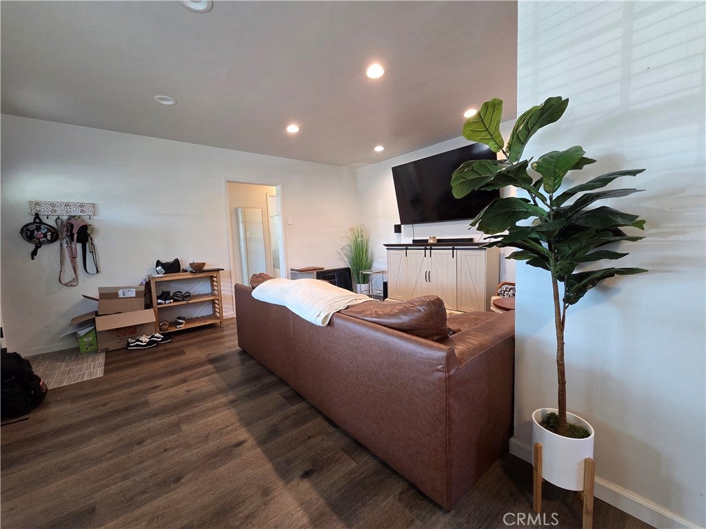 4613 Ostrom