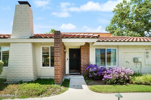 Photo of 2130 Portola Lane, Westlake Village, CA 91361 (MLS # 226001919)