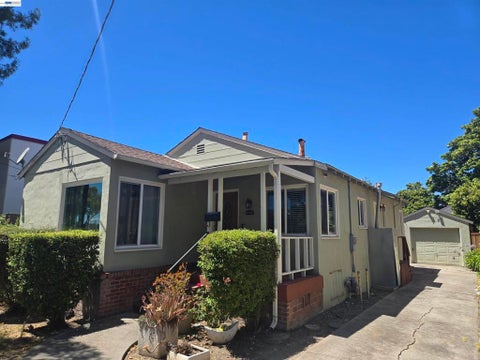 Photo of 760 estudillo ave AVE, San Leandro, CA 94577 (MLS # 41142475)