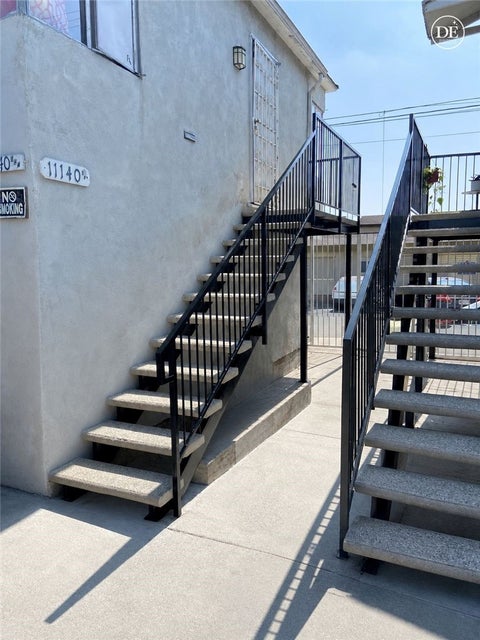 Photo of 11140 1/2 S Mariposa Avenue, Los Angeles, CA 90044 (MLS # IV26142882)