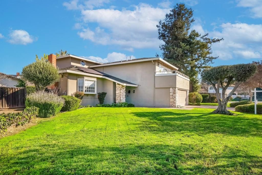 Photo of 1638 Peachwood Drive, San Jose, CA 95132 (MLS # ML82026037)