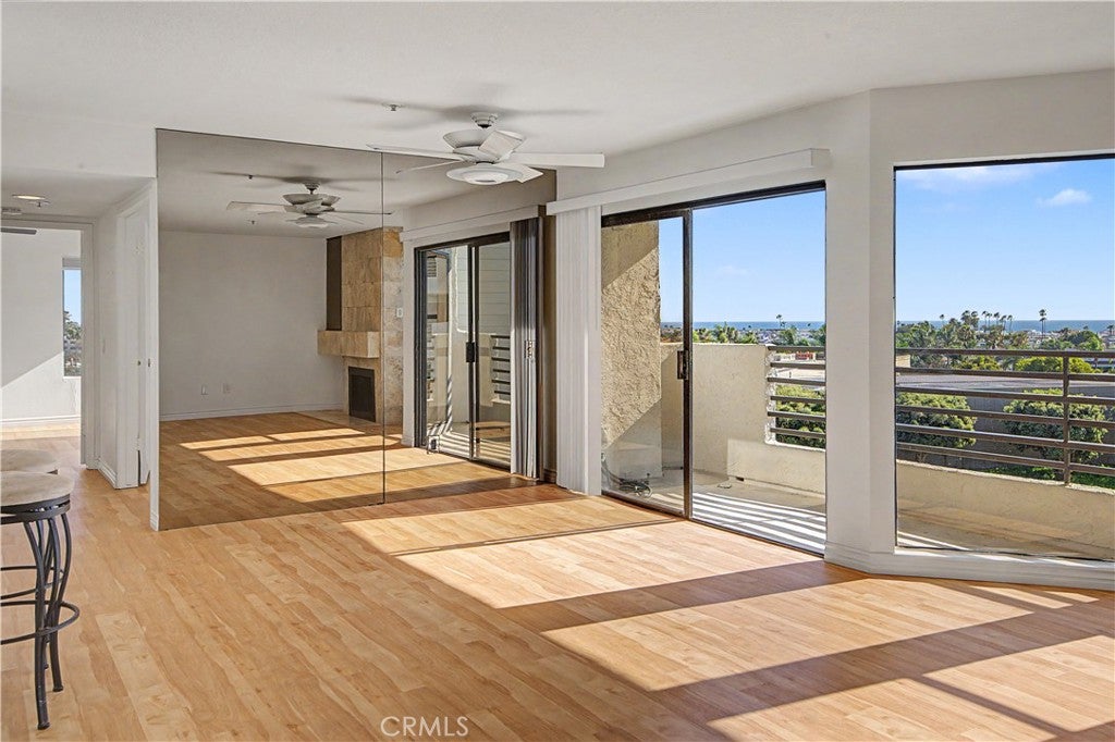 280 Cagney Lane 207