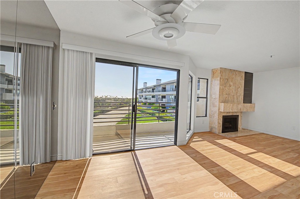 280 Cagney Lane 207