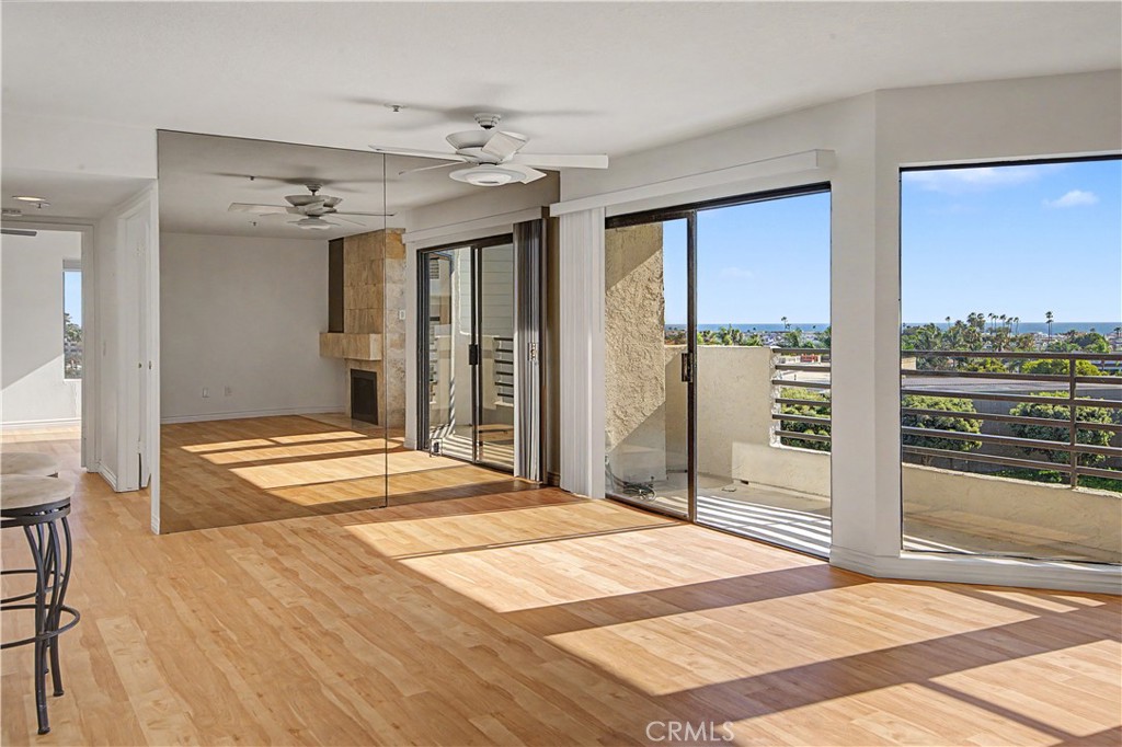 280 Cagney Lane 207