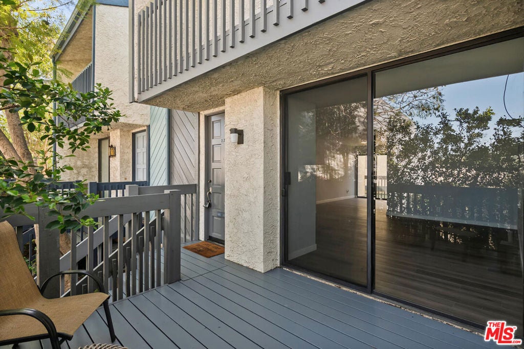 29239 Heathercliff Road 12