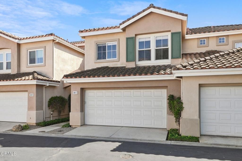 Photo of 596 Fenwick Way #C, Simi Valley, CA 93065 (MLS # V1-33048)