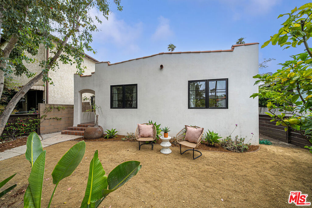 804 Boccaccio Avenue