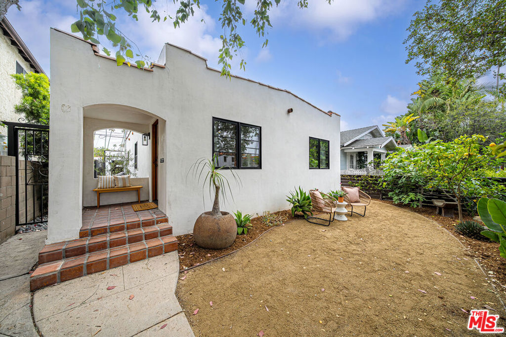 804 Boccaccio Avenue