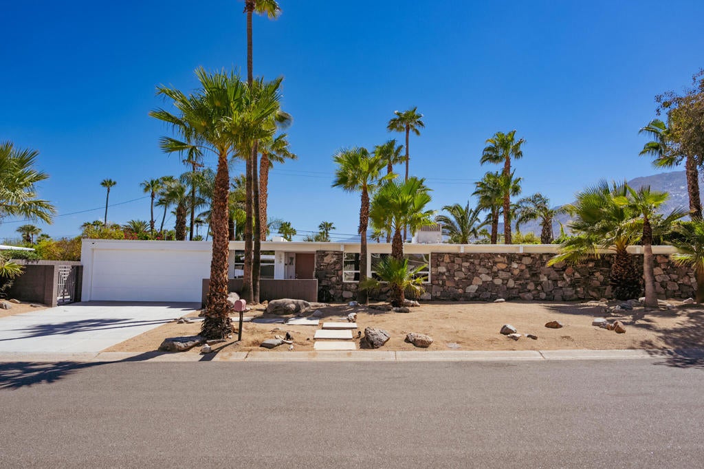 503 E Laurel Circle