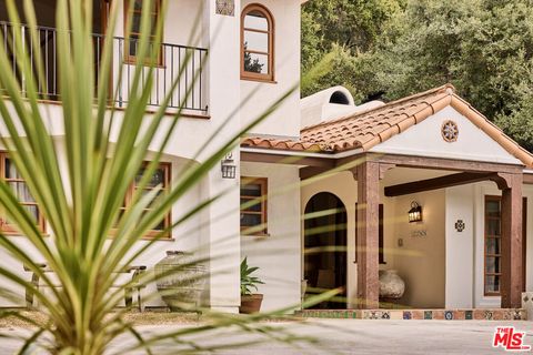 Photo of 3268 Serra Road, Malibu, CA 90265 (MLS # 24470189)