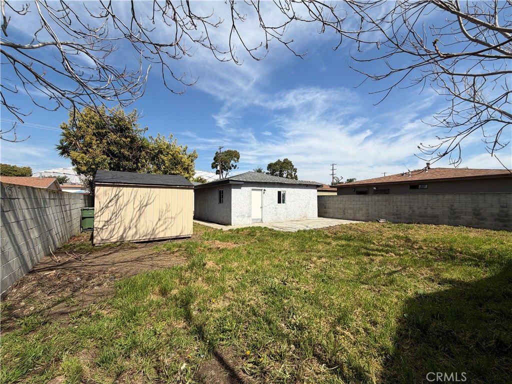Photo of 3924 W 104th St, Inglewood, CA 90303 (MLS # OC26047000)