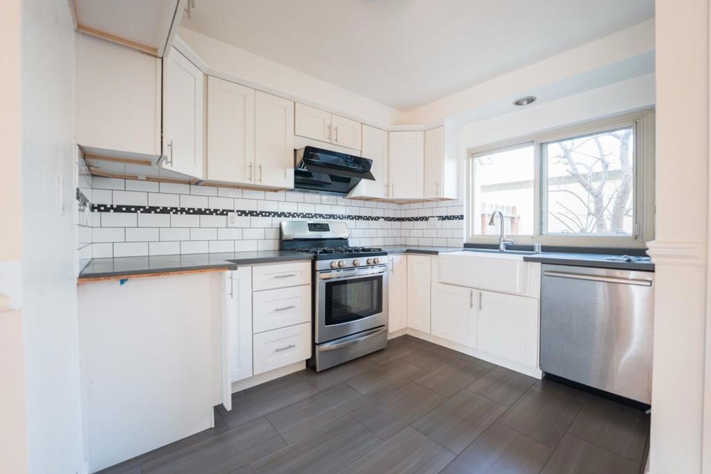 2252 Creek Bed Court