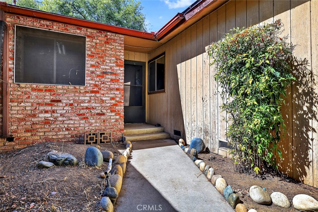 2214 Fordham Avenue