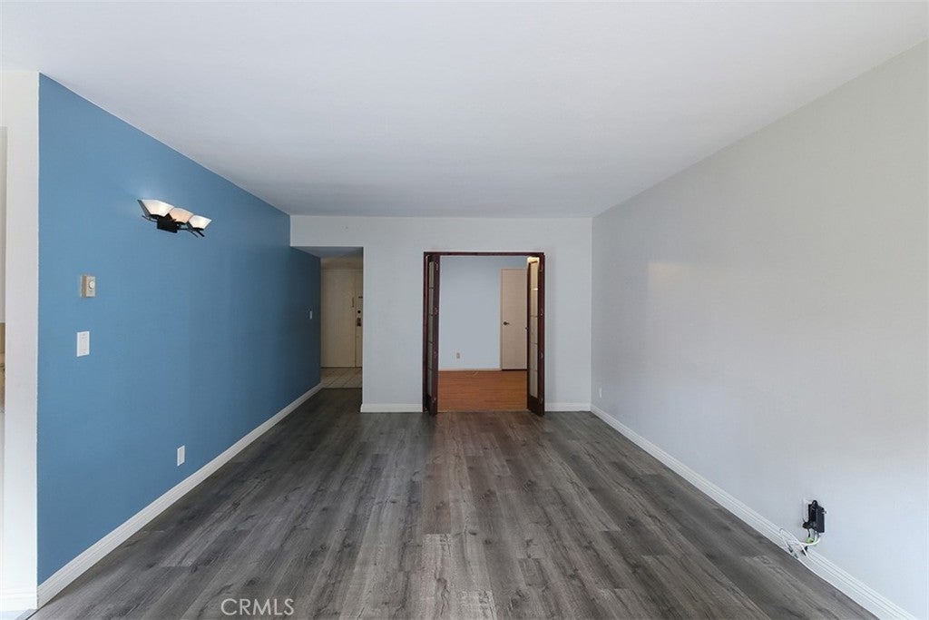 5950 Buckingham 410