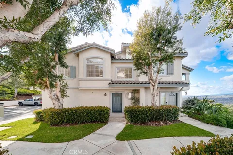 7835 E Viewrim Dr, Anaheim, CA 92808 - MLS#: TR26035643