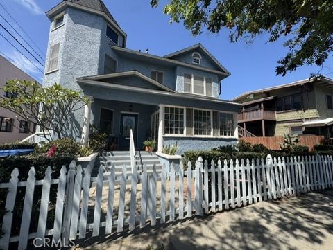 Photo of 321 W 6th ST, Long Beach, CA 90802 (MLS # PW26105267)