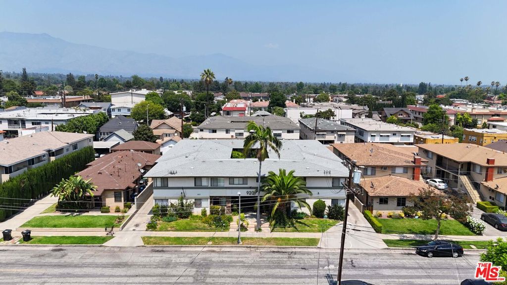 Properties 3 920 N 1st Street