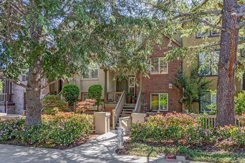 Photo of 30 Royal Oak Court, Mountain View, CA 94040 (MLS # ML82040363)