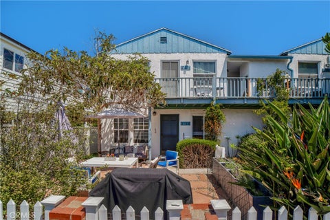 Photo of 2722 Grand Canal, Los Angeles, CA 90291 (MLS # SR26169780)