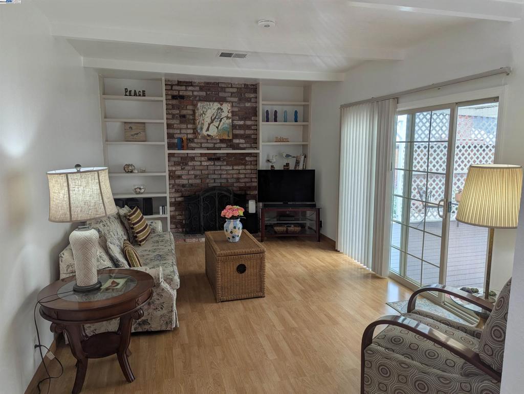 TOWN AND COUNTRY - Residential