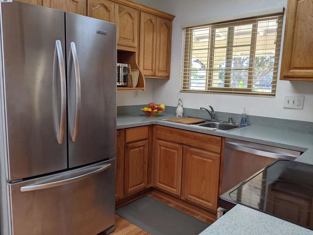 TOWN AND COUNTRY - Residential