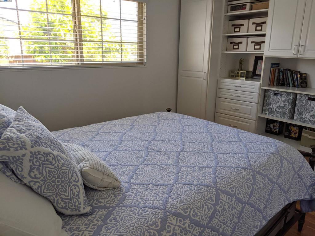 TOWN AND COUNTRY - Residential