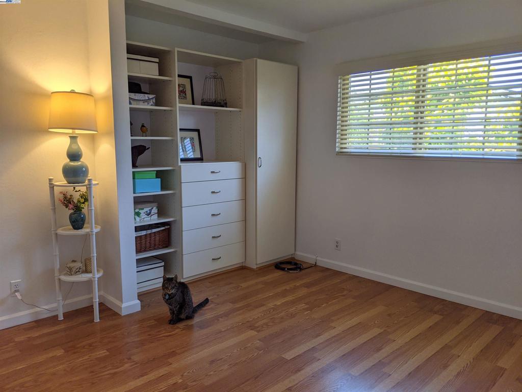 TOWN AND COUNTRY - Residential