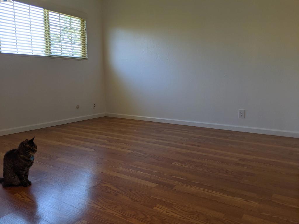 TOWN AND COUNTRY - Residential