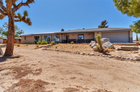 Photo of 2880 Long View Road, Yucca Valley, CA 92284 (MLS # 219127910DA) Photo of 2880 Long View Road, Yucca Valley, CA 92284 (MLS # 219127910DA)