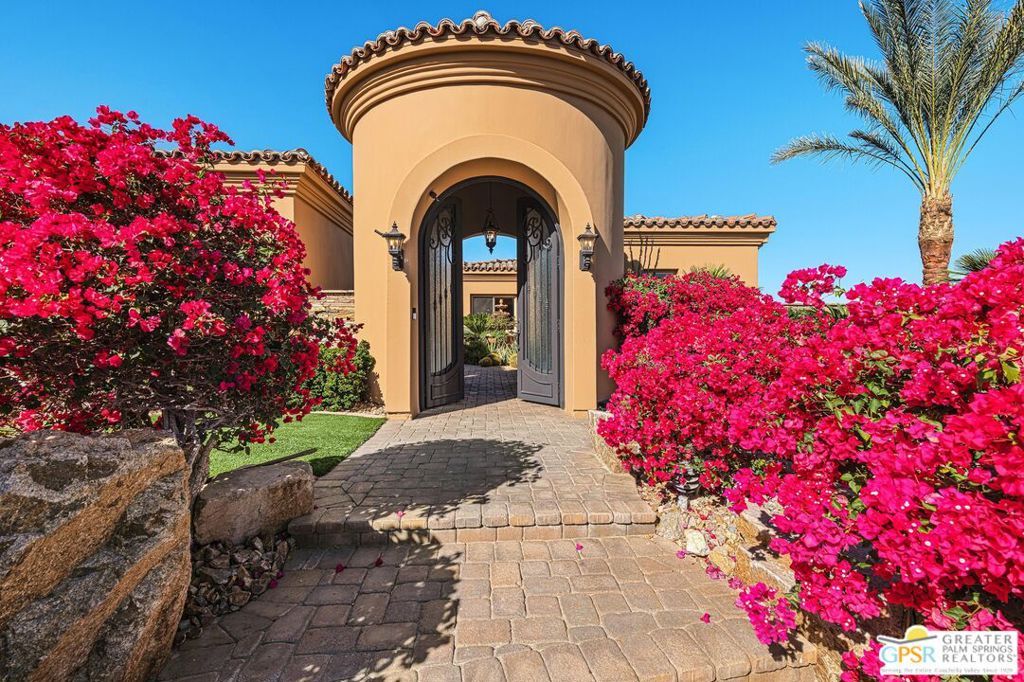 Photo of 3 Sierra Vista Drive, Rancho Mirage, CA 92270 (MLS # 25486133)